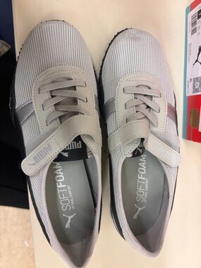 Puma Gray and Black Women's Mesh Sneakers